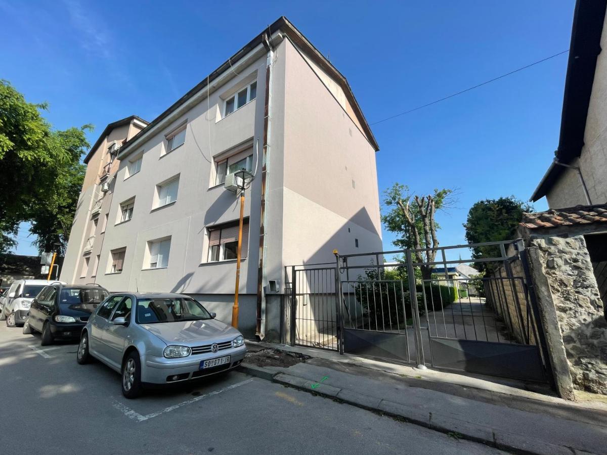 Apartman Venera Sombor Esterno foto